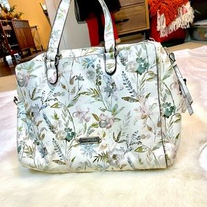 Max Studio white, floral, multi-compartment tote bag